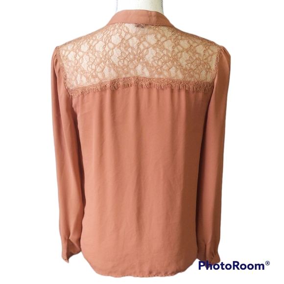 LAST CHANCE! Forever 21 Tan Button Down Long Sleeve Blouse S - Picture 2 of 7